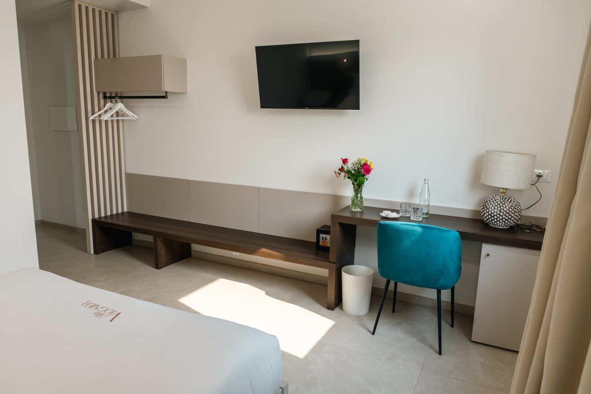 Syrah Room