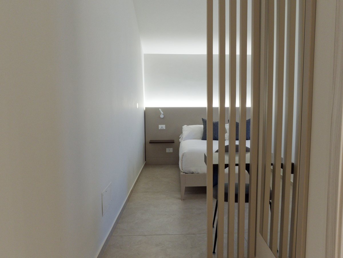 Light and interior details at Villa Viognier
